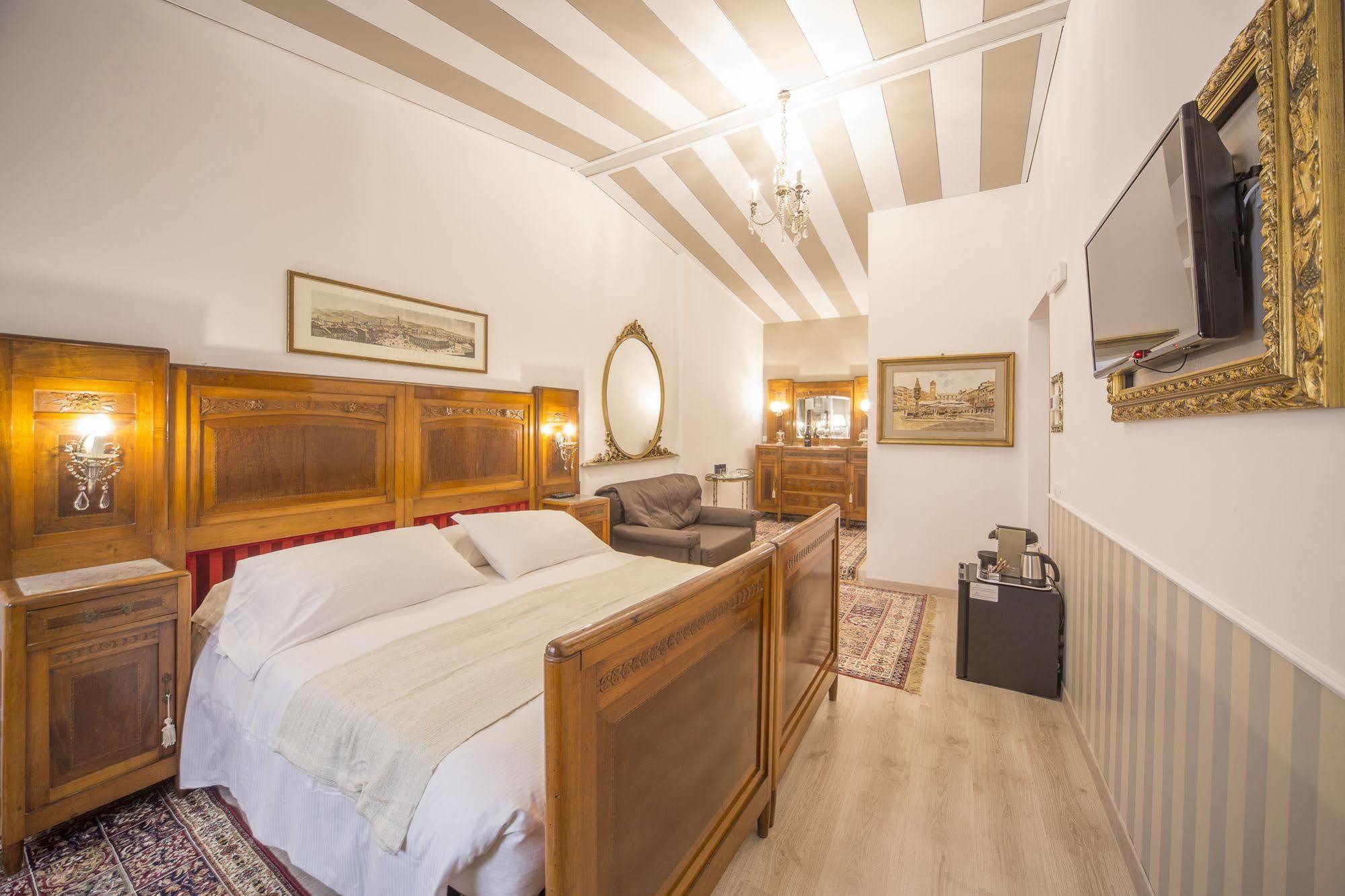 Corte Realdi Boutique Rooms Verona Exterior foto